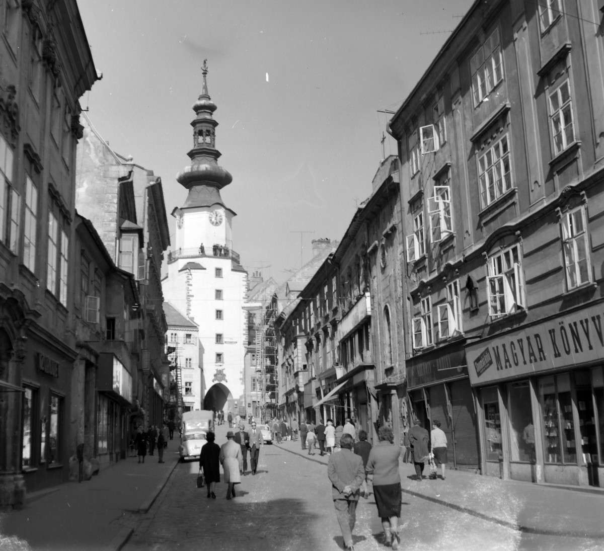 Pozsony egyik ikonikus épülete, a Mihály-kapu 1962-ben
