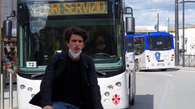 Az iskolák bezárása is felmerült Olaszországban, hogy így csökkentsék a tömegközlekedést