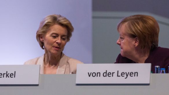 „Merkel maga szólt von der Leyennek, hogy várjon a Magyarország elleni jogállami eljárással”