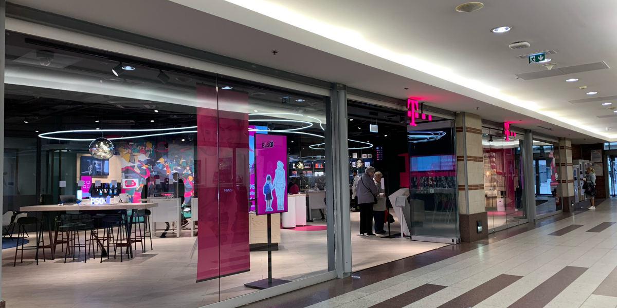 Магазин Telekom у Westend Shopping Center