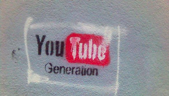 Betiltja a Youtube a rasszista és a holokausztot tagadó videókat