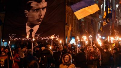 Több mint ezer banderista vonult fel Kijev központjában