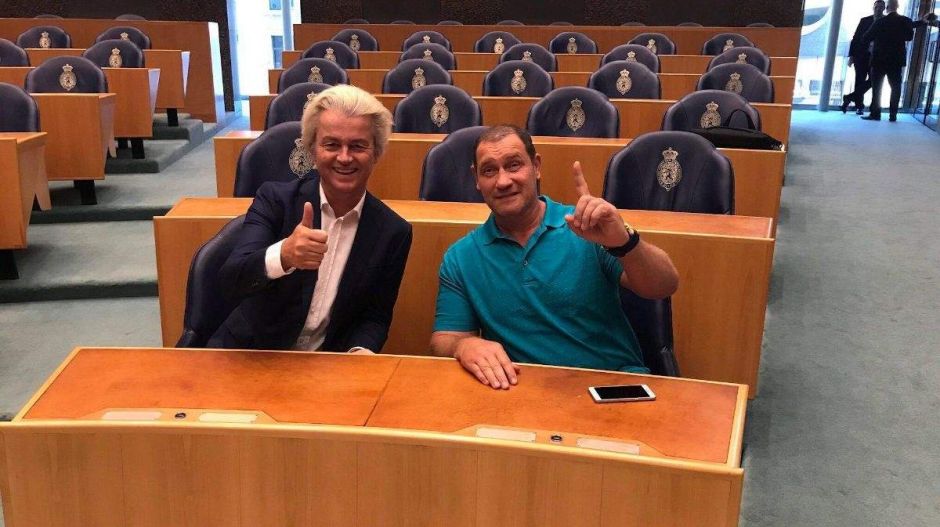 A holland parlament közzétette a képviselők kedvenc számait. Kit hallgat Geert Wilders szívesen?
