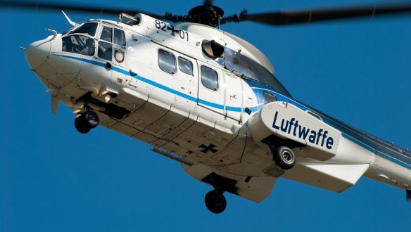 „Ne keverje a Luftwaffét a Lufthansával!” Helikopterezési botrány a német kormányban