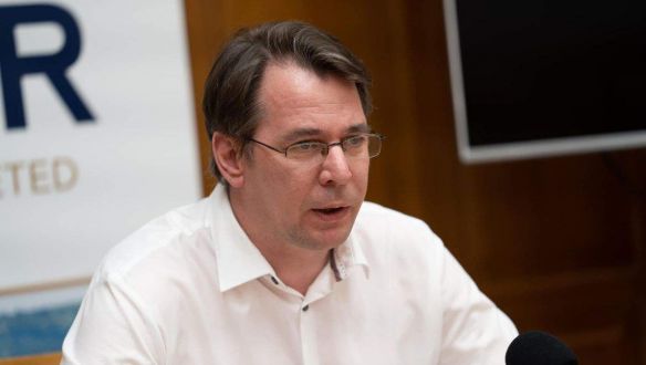 Mirkóczki Ádám, Eger polgármestere is elhagyja a Jobbikot