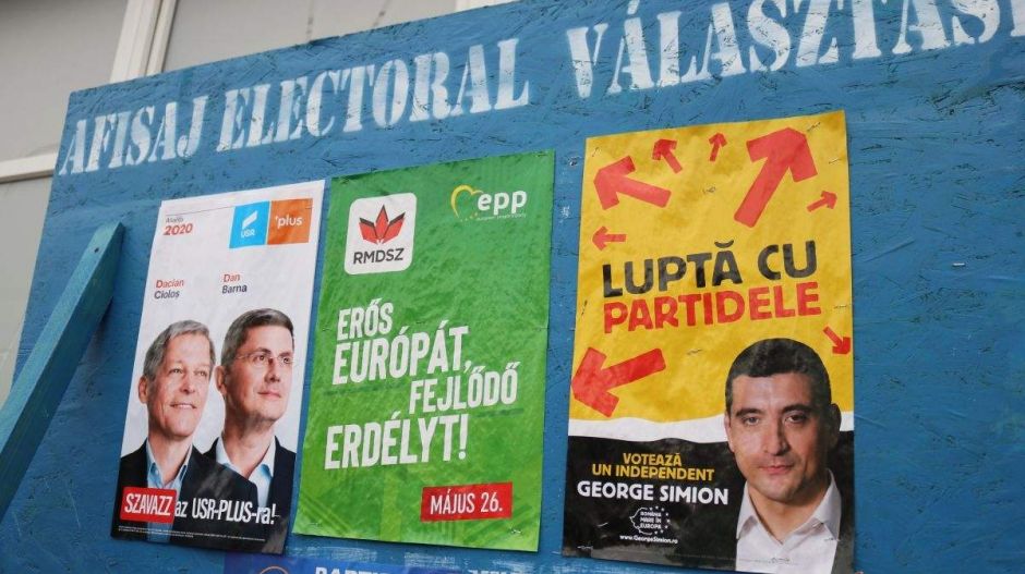 Egy román párt is kampányol magyarul, nem csak az RMDSZ