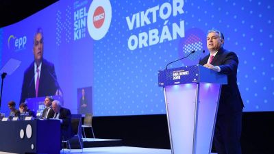 „Castrót és Marxot éltetjük”: memorandumot intézett Orbán az EPP-hez