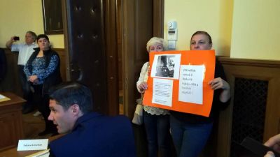 Hiányzó Borkai, füttykoncert: átvették megbízóleveleiket a győri képviselők