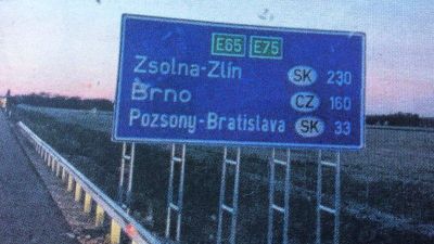 Magyarországon is van azért gond a kétnyelvű táblákkal