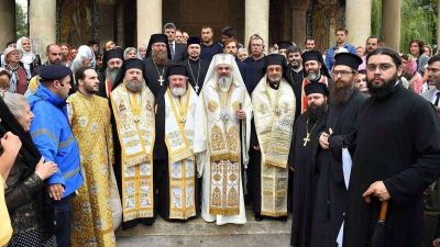 Nagyot dobott a románok oltási kedvén, hogy az ortodox egyház is oltáspárti lett 