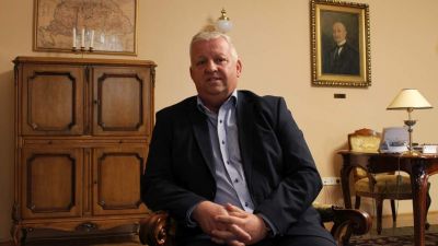 Nem pálfordulásról van szó – az ellenzéki támogatást a Fideszére cserélő polgármester az Azonnalinak