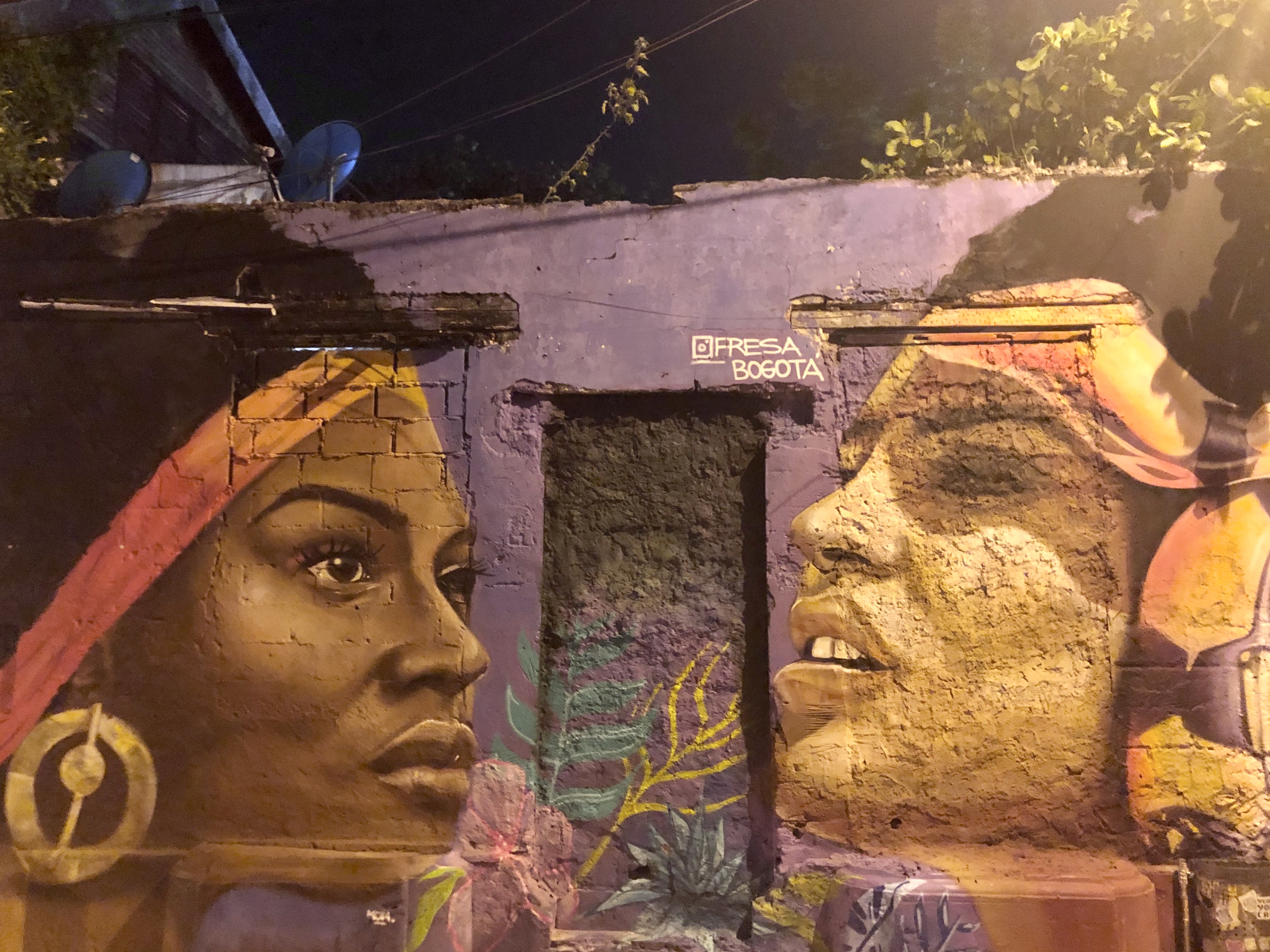 Getsemani a street art, a graffitik paradicsoma, ebben a kategóriában Dél-Amerikában csak a chilei Valparaisóban láttam pazarabb alkotásokat, de ott az egész város egy hatalmas streetart-gyűjtemény, míg emitt inkább figyelemfelhívó díszítőelem. A falfestmény, a murális művészet a kontinensen hagyományosan erős, most is él és virágzik.