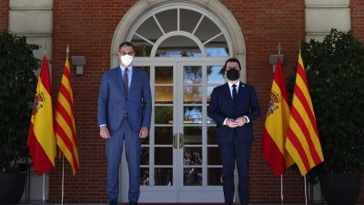 Kormányválsággal készülődnek a spanyol-katalán találkozóra a katalánok