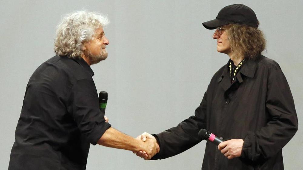 Beppe Grillo (balra) és Gianroberto Casaleggio (jobbra) közösen álmodta meg az internetes bázisdemokráciát.