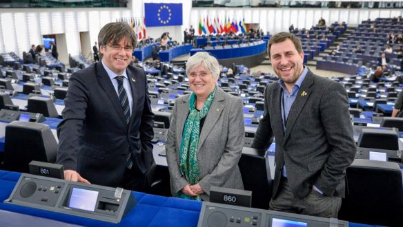 Egy magyar EP-képviselő sem áll ki a katalán exelnök mentelmi joga mellett
