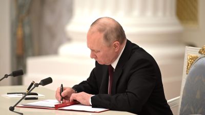 Szimbolikus helyen akarhatta Putyin Ukrajna kapitulációját aláiratni