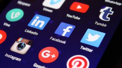 Titkosítaná üzeneteit a Facebook, de algoritmusok vadásznának a pedofilokra