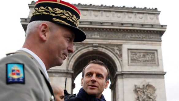 Aktív katonák is vannak a francia puccsfelhívás mellett, eljárás indul ellenük