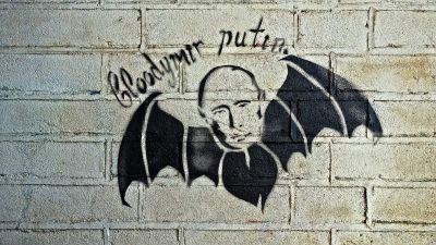 Még az urnákat sem zárták le, de már szinte biztos Putyin sima népszavazási győzelme