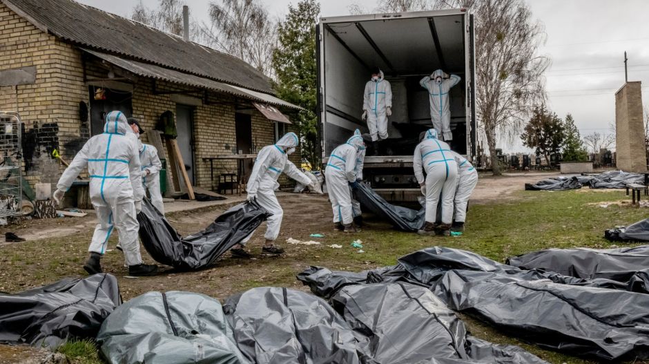 Al Jazeera videó: az oroszoknak saját halottaik sem kellenek, hűtővagonokban tárolják a katonák tetemét Ukrajnában