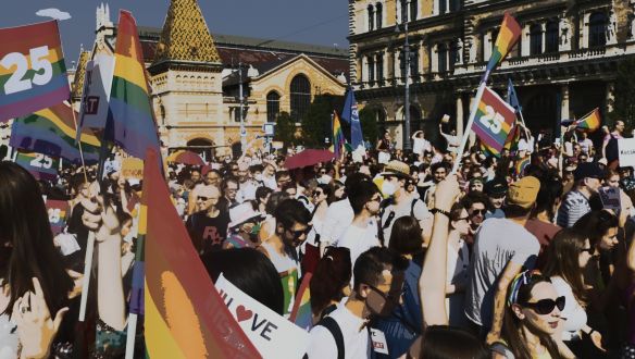 Berobban-e attól a járvány, hogy Budapesten harmincezren mentek ki a Pride-ra?