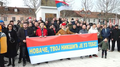 Már Montenegróban is utcára vonultak a szabadságharcosként ünnepelt Đokovićért
