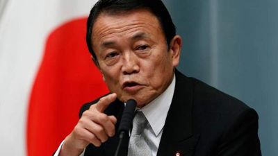 Japán miniszterelnök-helyettese a nőket okolja a csökkenő népességért
