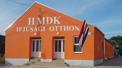 Először szavazatokat, most ingatlanokat vásárolnak a fideszes magyar szervezetnek Horvátországban
