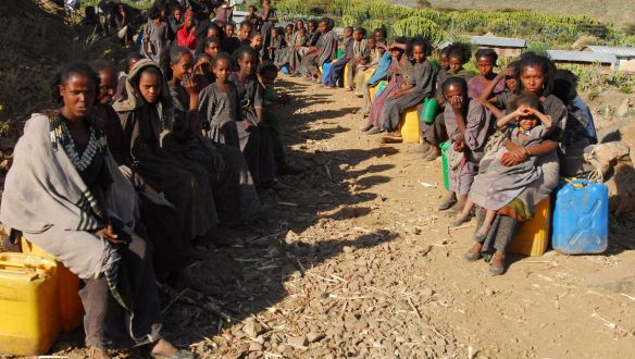 Menenkülttábort bombáztak Etiópiában, 56-an haltak meg