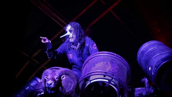 Beperli zenésztársait a Slipknot dobosa: azt mondja, átverték a gázsijával