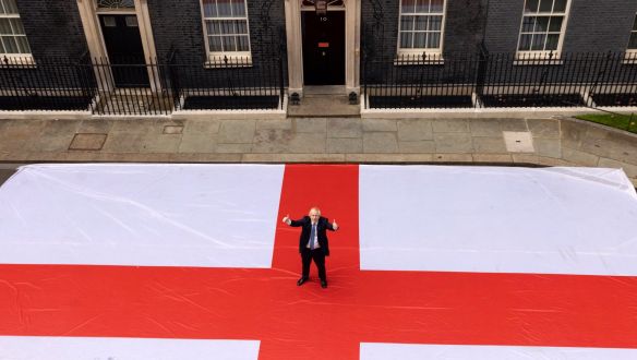 Ki az az angol politikai tanácsadó, aki meg akarja buktatni Boris Johnsont?