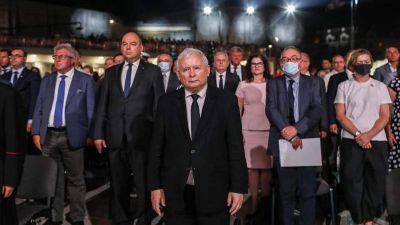 A lengyel kormányválság megoldása: Kaczyński maga rak rendet
