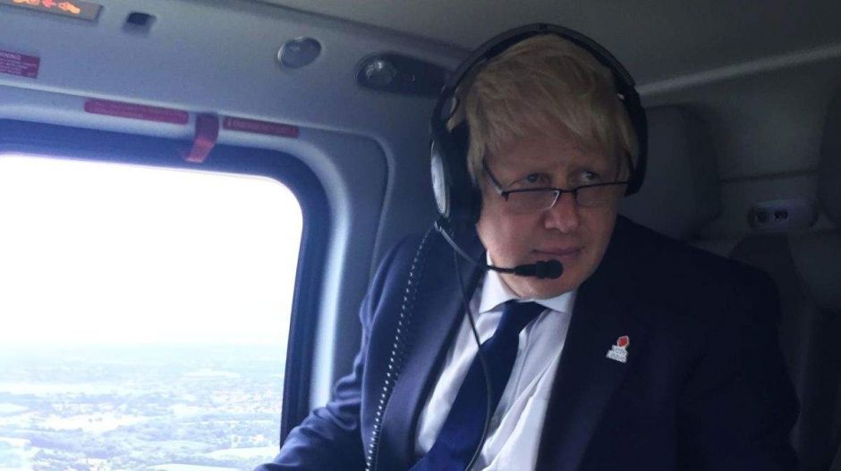 Mire játszik Boris Johnson?