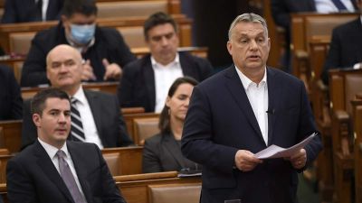 Tényleg diktatúrát csinál Orbán? Elmagyarázzuk a felhatalmazási törvényt!