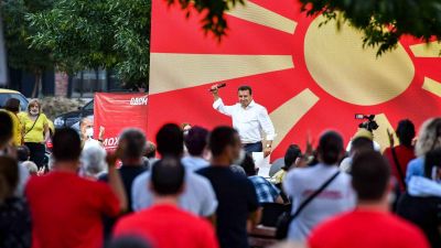 Még Észak-Macedónia átnevezése sem ártott meg az EU-párti kormánypártnak