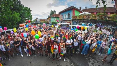 A szlovén legfelsőbb bíróság alkotmányellenesnek ítélte a melegházasság tilalmát