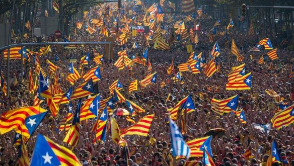 A katalánok szavaznak vérontás helyett: szörnyű, ugye? Válasz Puzsérnak